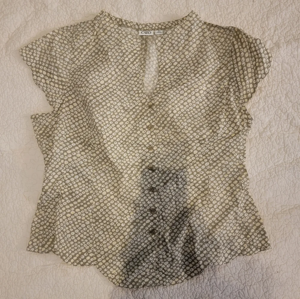 Top - Picture 1 of 2